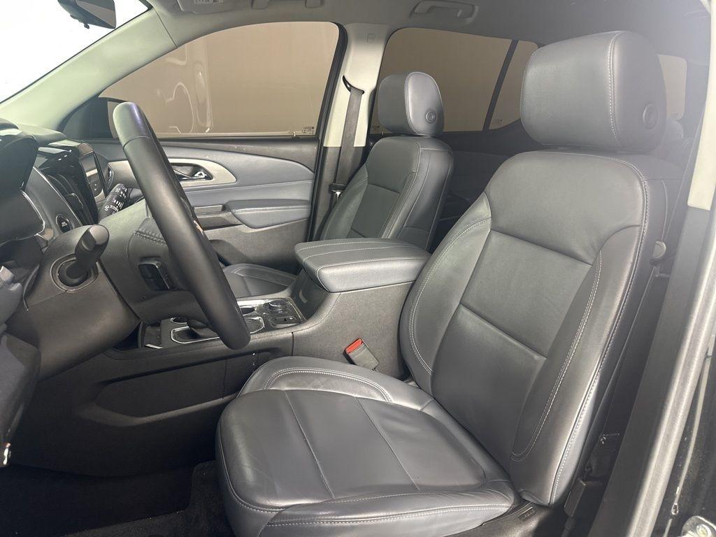 Chevrolet Traverse FWD 4dr LT Leather 2021