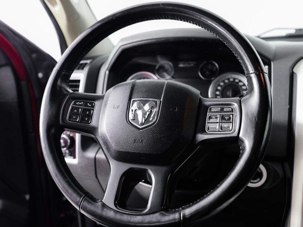 RAM 1500 Classic Big Horn 4x4 Crew Cab 5'7" Box 2019