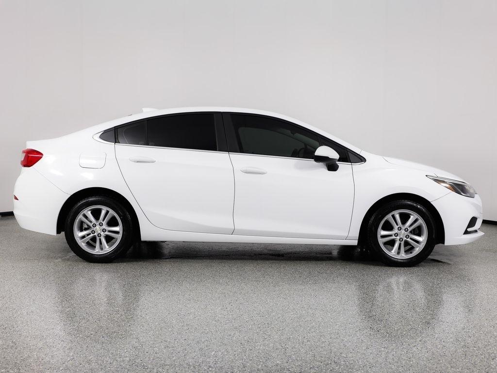 Chevrolet Cruze 4dr Sdn 1.4L LT w/1SD 2017