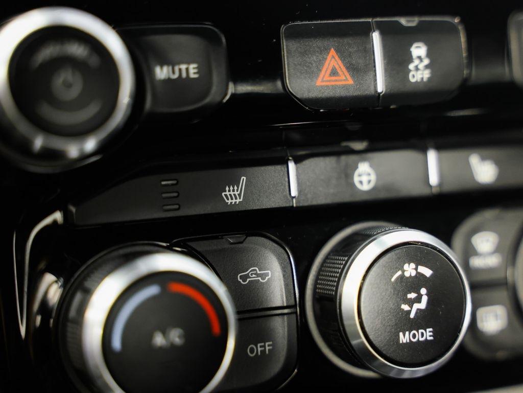 RAM 2500 Big Horn 4x4 Crew Cab 6'4" Box 2021