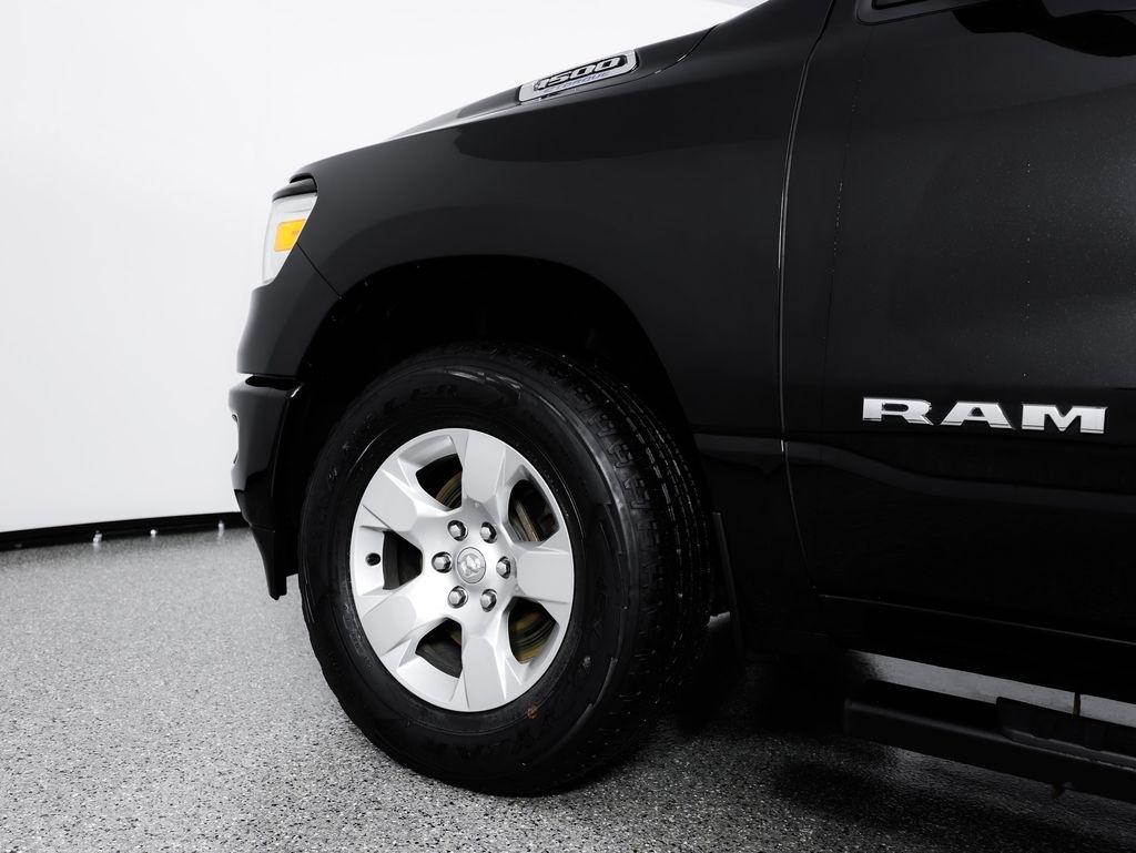 RAM 1500 Big Horn 4x4 Crew Cab 5'7" Box 2024