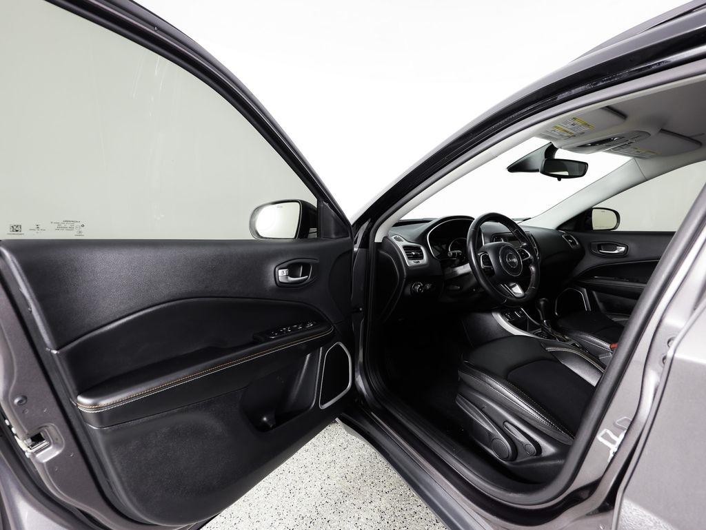 Jeep Compass Latitude FWD 2020