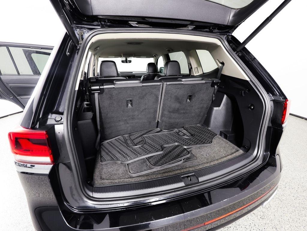 Volkswagen Atlas 2021.5 3.6L V6 SE w/Technology R-Line 4MOTION 2021