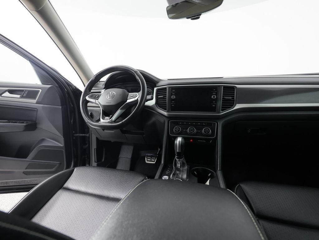 Volkswagen Atlas 2021.5 3.6L V6 SE w/Technology R-Line 4MOTION 2021