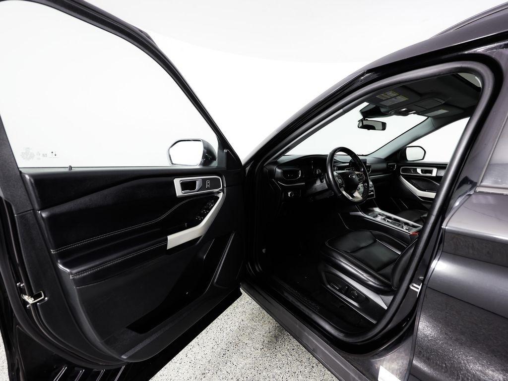 Ford Explorer XLT 4WD 2021