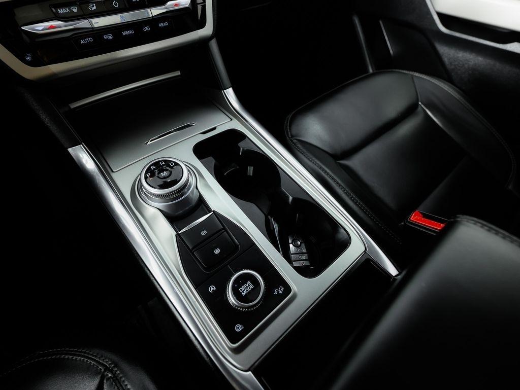 Ford Explorer XLT 4WD 2021