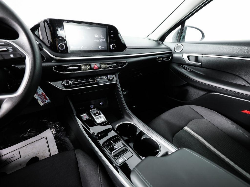 Hyundai Sonata SE 2.5L 2022