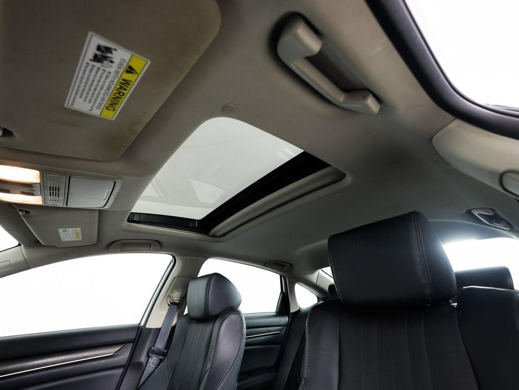 Honda Accord Sedan EX-L Navi 2.0T Auto 2018