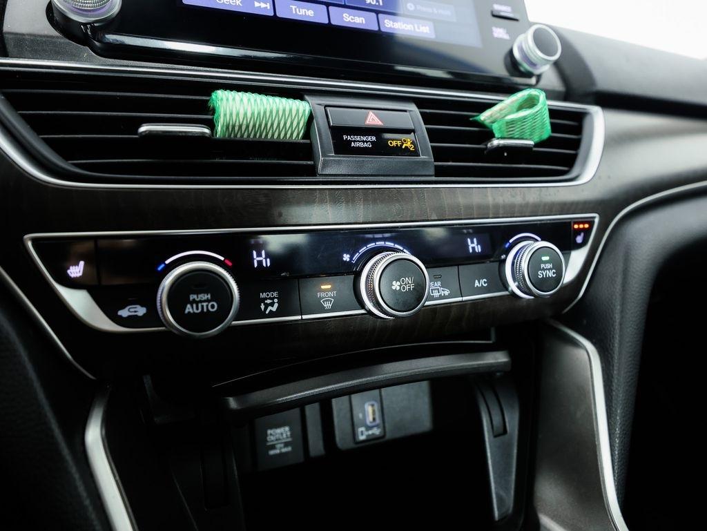 Honda Accord Sedan EX-L Navi 2.0T Auto 2018