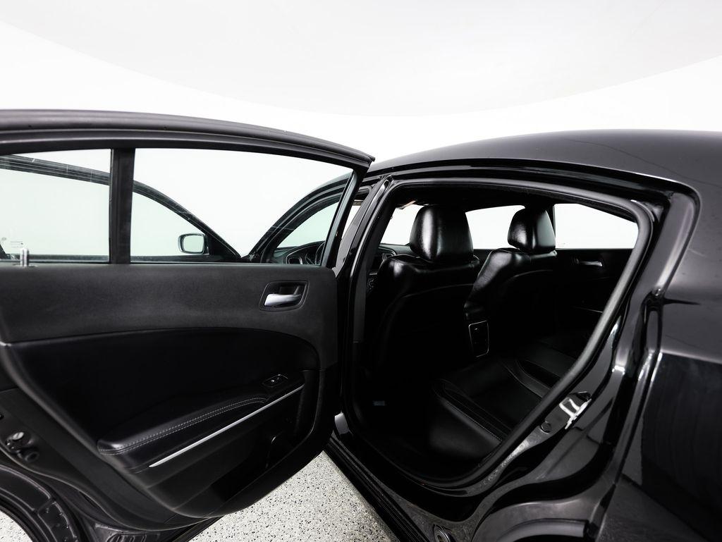 Dodge Charger SXT RWD 2022