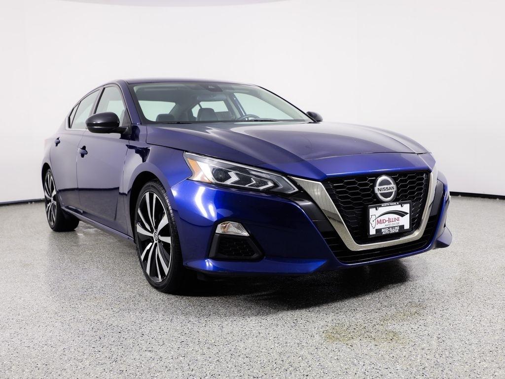 Nissan Altima 2.5 SR Sedan 2022