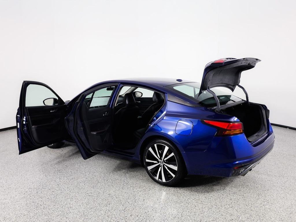 Nissan Altima 2.5 SR Sedan 2022