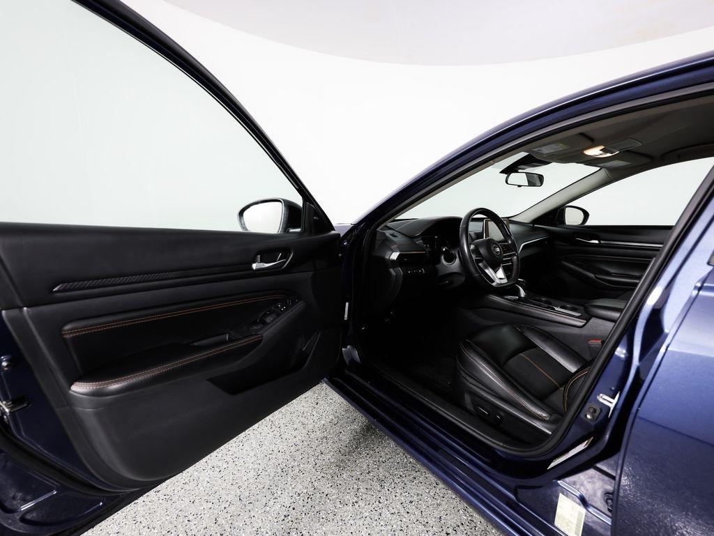 Nissan Altima 2.5 SR Sedan 2022