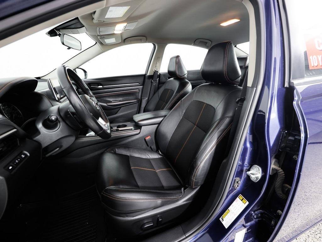 Nissan Altima 2.5 SR Sedan 2022