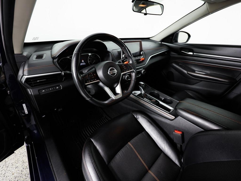 Nissan Altima 2.5 SR Sedan 2022