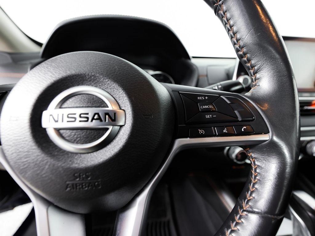 Nissan Altima 2.5 SR Sedan 2022