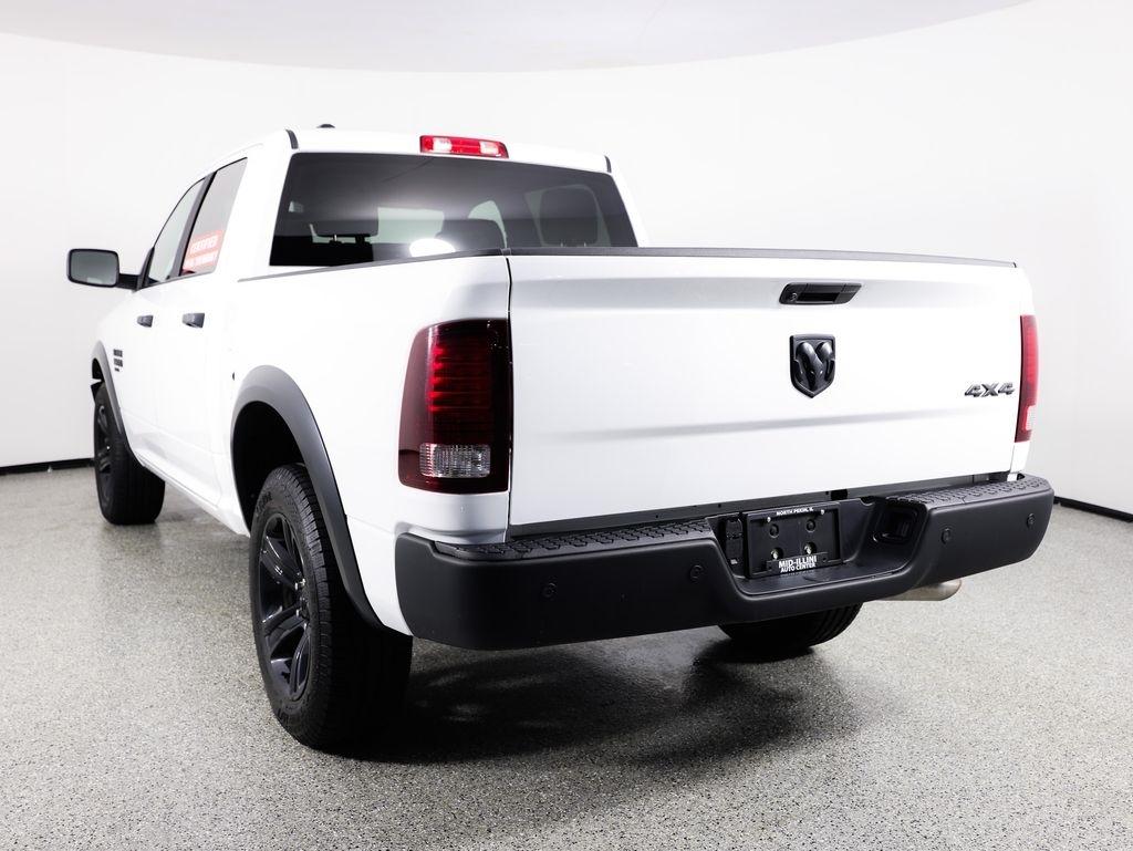 RAM 1500 Classic Warlock 4x4 Crew Cab 5'7" Box 2024