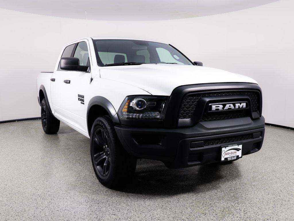 RAM 1500 Classic Warlock 4x4 Crew Cab 5'7" Box 2024