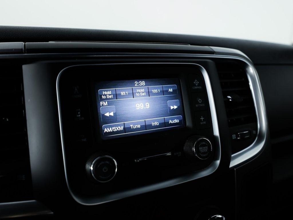 RAM 1500 Classic Warlock 4x4 Crew Cab 5'7" Box 2024