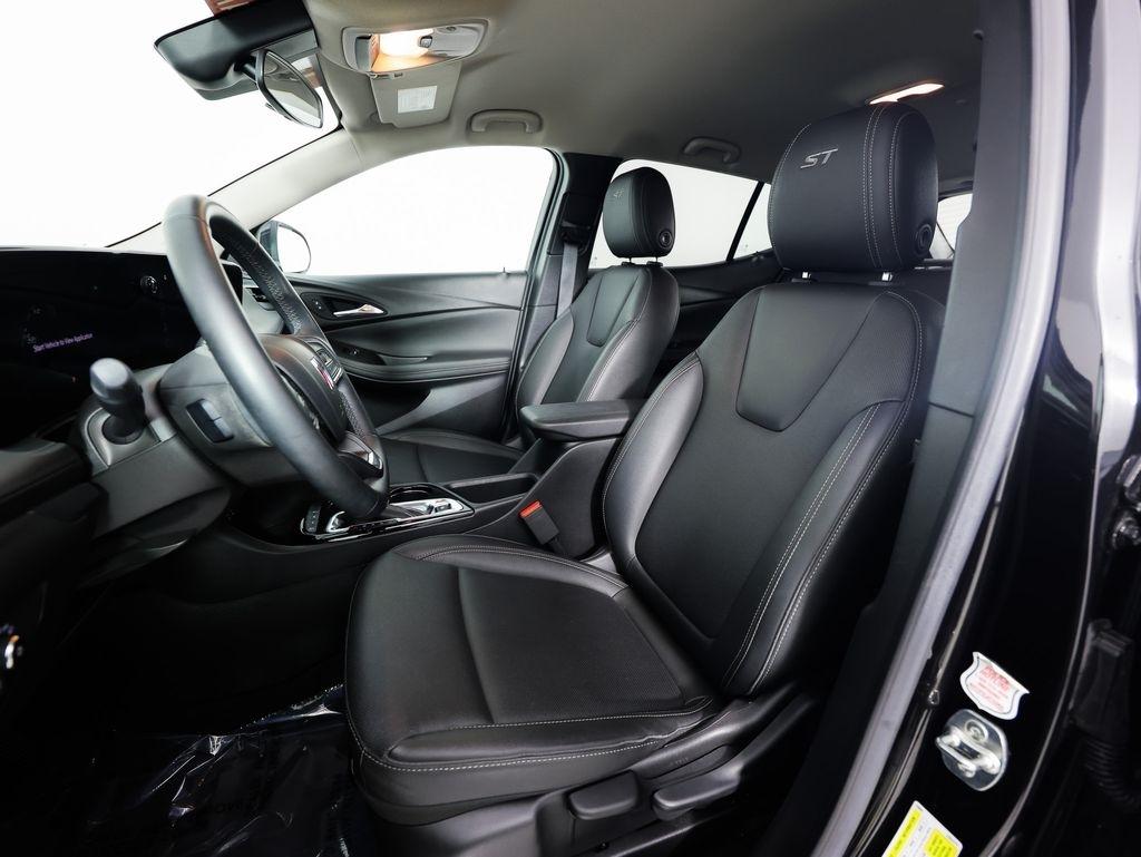 Buick Encore GX AWD 4dr Sport Touring 2024