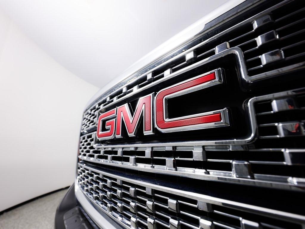 GMC Sierra 2500HD 4WD Crew Cab 153.7" Denali 2018