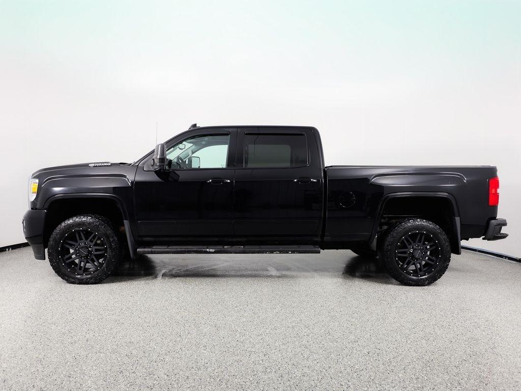 GMC Sierra 2500HD 4WD Crew Cab 153.7" Denali 2018