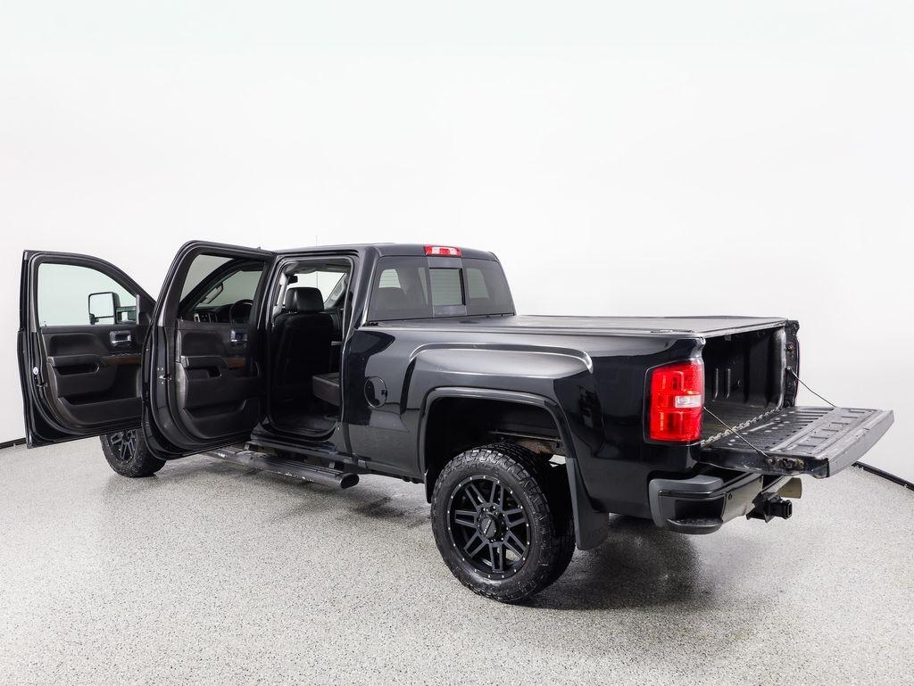 GMC Sierra 2500HD 4WD Crew Cab 153.7" Denali 2018