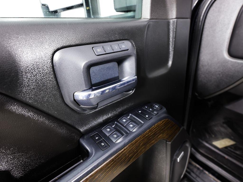 GMC Sierra 2500HD 4WD Crew Cab 153.7" Denali 2018