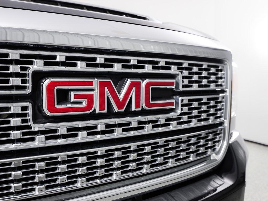 GMC Sierra 2500HD 4WD Crew Cab 153.7" Denali 2018
