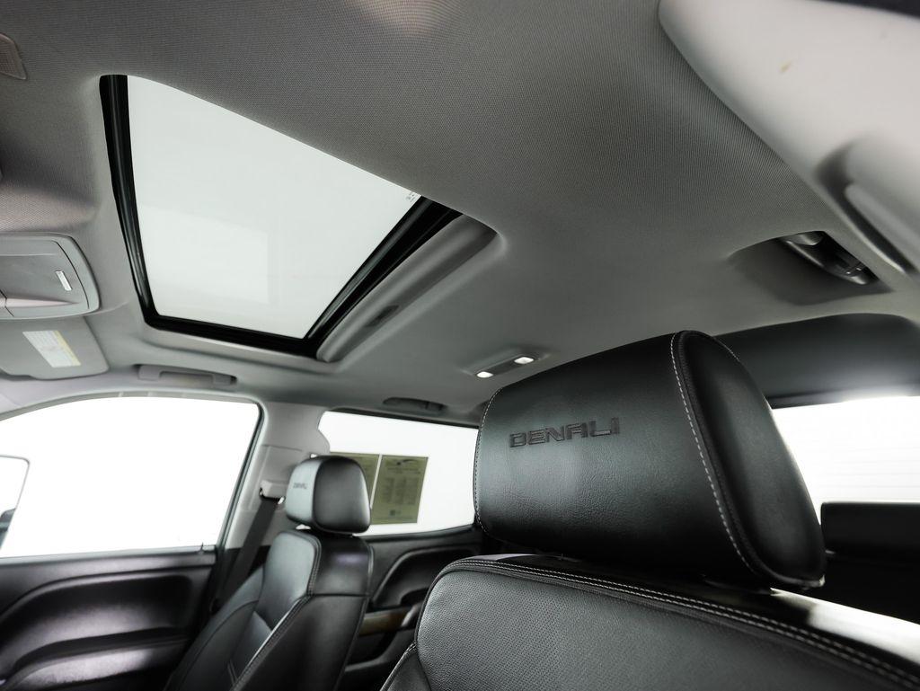 GMC Sierra 2500HD 4WD Crew Cab 153.7" Denali 2018