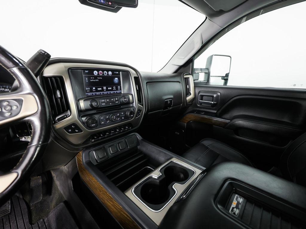 GMC Sierra 2500HD 4WD Crew Cab 153.7" Denali 2018