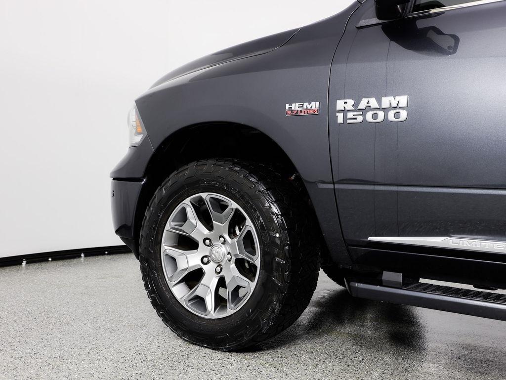 RAM 1500 Limited 4x4 Crew Cab 5'7" Box *Ltd Avail* 2018