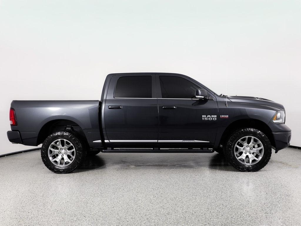 RAM 1500 Limited 4x4 Crew Cab 5'7" Box *Ltd Avail* 2018