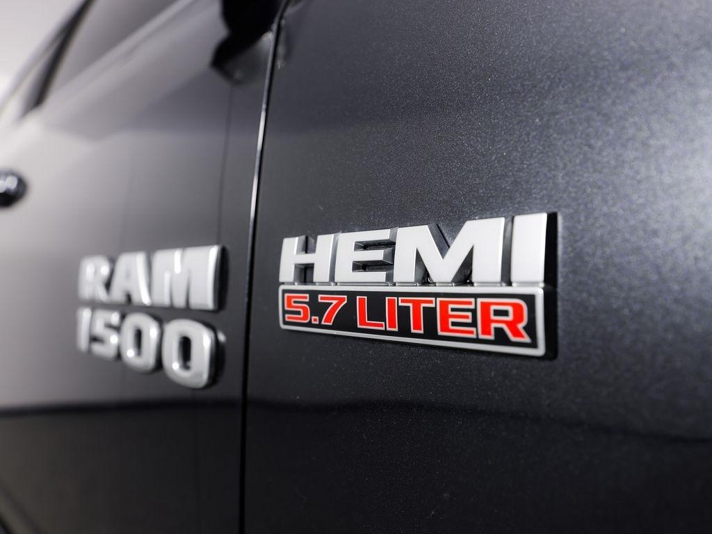 RAM 1500 Limited 4x4 Crew Cab 5'7" Box *Ltd Avail* 2018