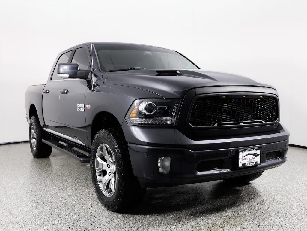 RAM 1500 Limited 4x4 Crew Cab 5'7" Box *Ltd Avail* 2018