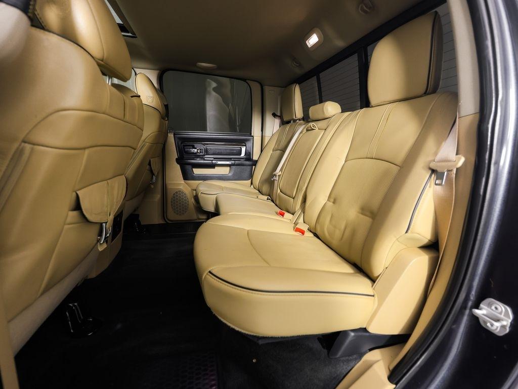 RAM 1500 Limited 4x4 Crew Cab 5'7" Box *Ltd Avail* 2018