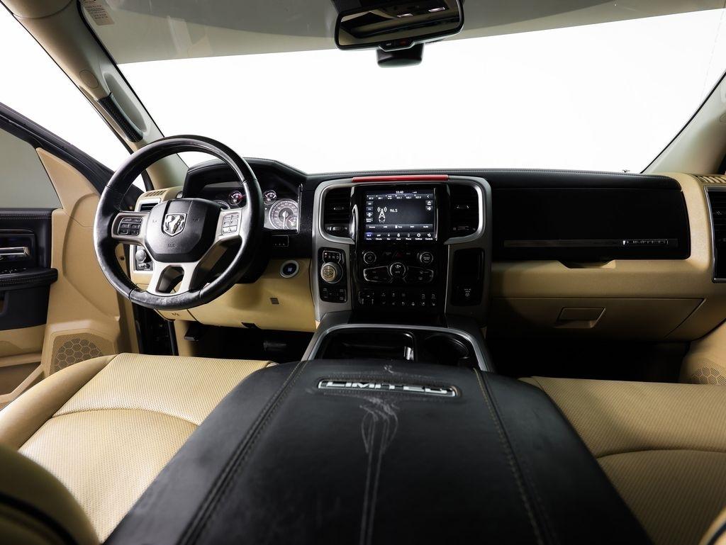 RAM 1500 Limited 4x4 Crew Cab 5'7" Box *Ltd Avail* 2018