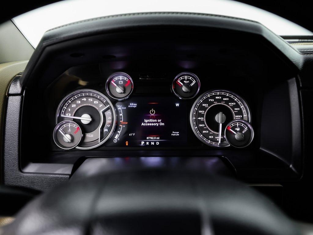 RAM 1500 Limited 4x4 Crew Cab 5'7" Box *Ltd Avail* 2018