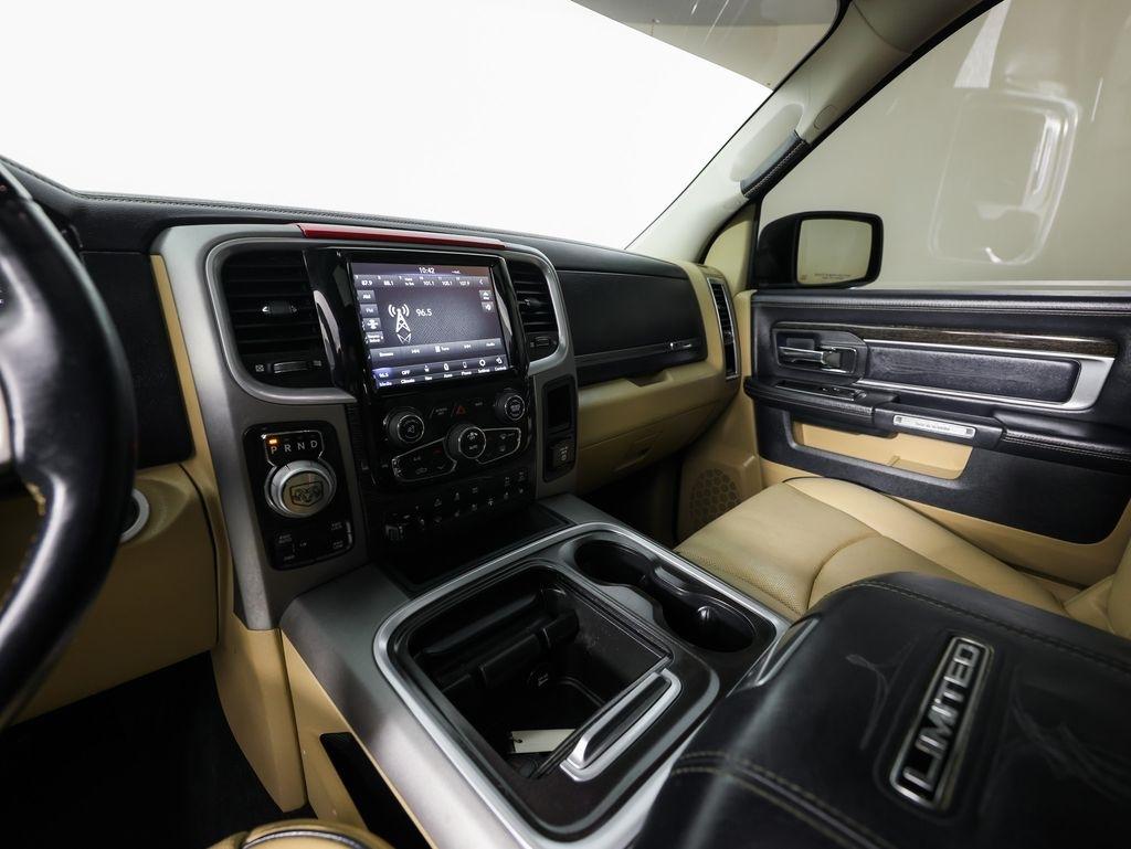 RAM 1500 Limited 4x4 Crew Cab 5'7" Box *Ltd Avail* 2018