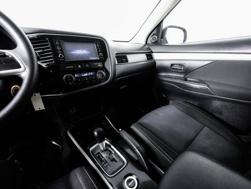 Mitsubishi Outlander SEL S-AWC 2018