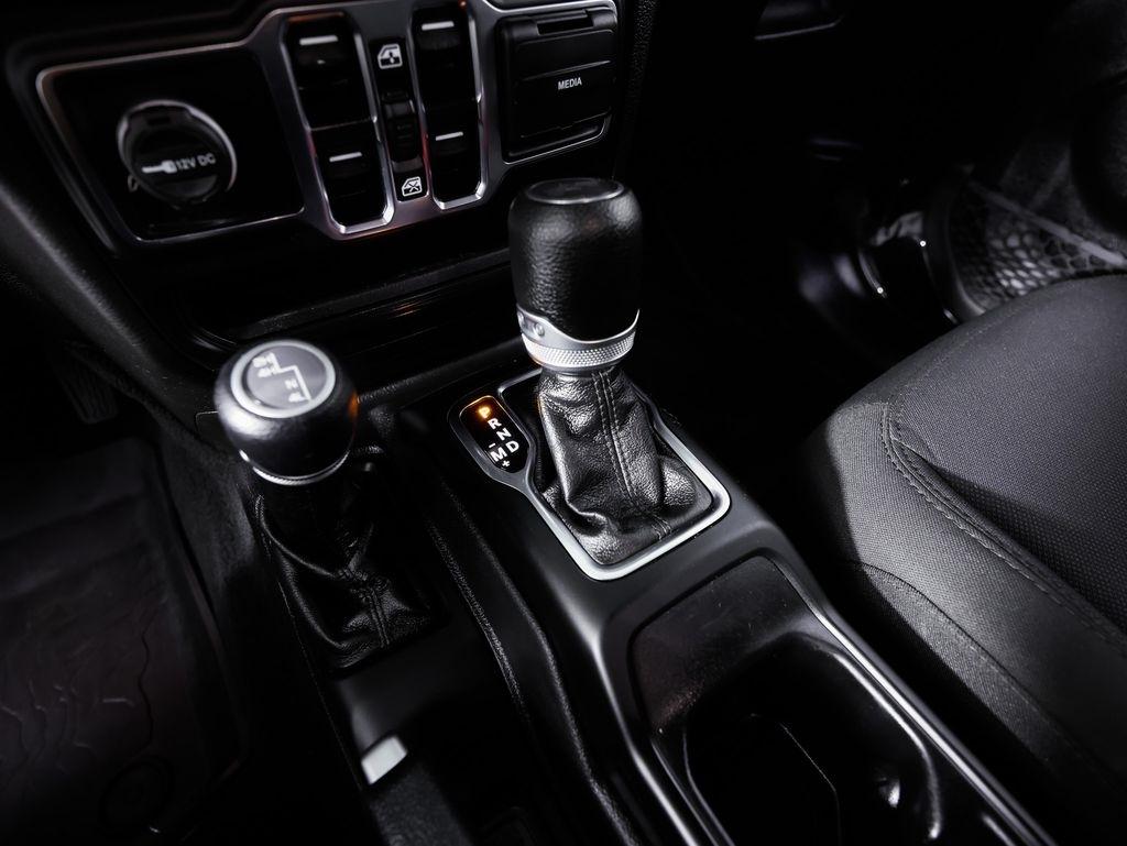 Jeep Wrangler Unlimited High Tide 4x4 2022