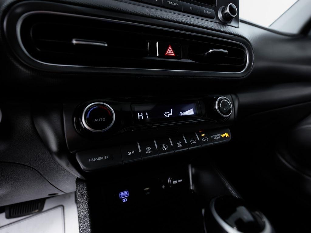 Hyundai Kona SEL Auto AWD 2022