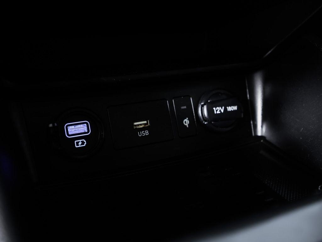 Hyundai Kona SEL Auto AWD 2022