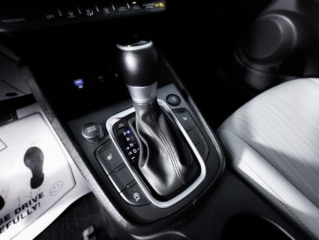 Hyundai Kona SEL Auto AWD 2022