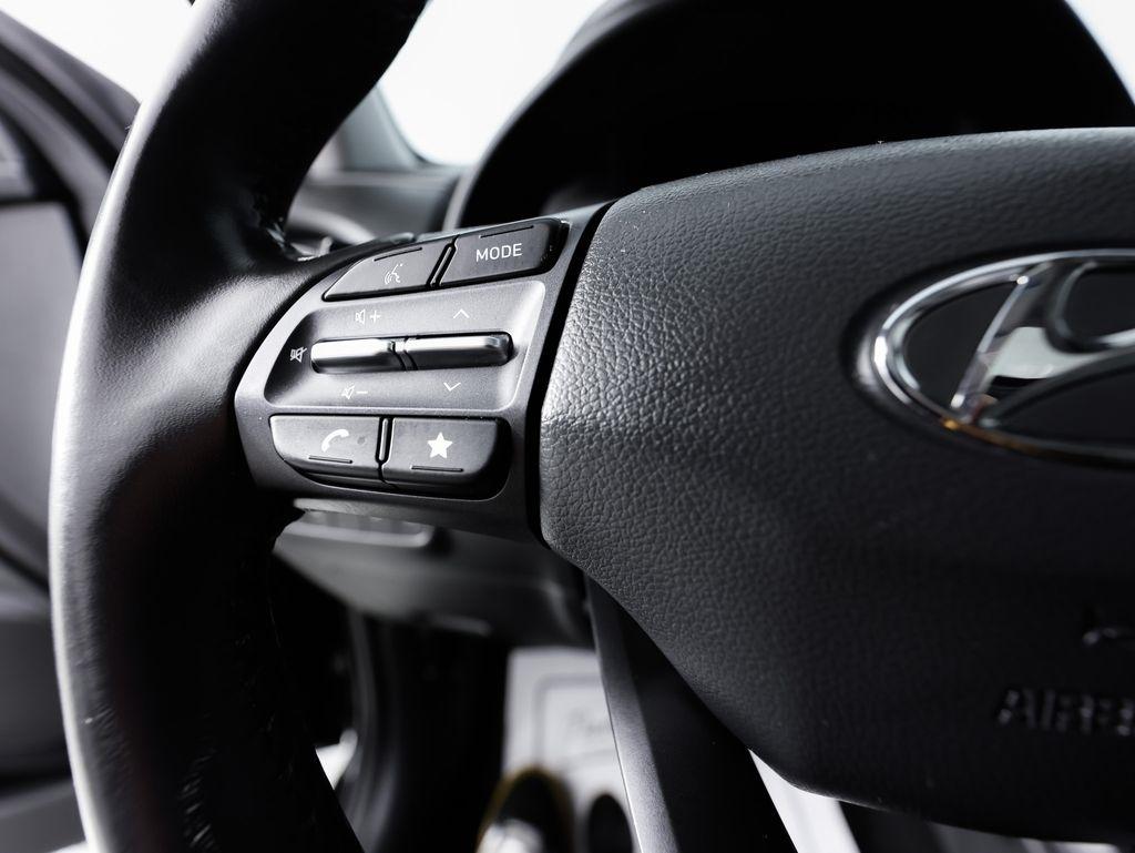 Hyundai Kona SEL Auto AWD 2022