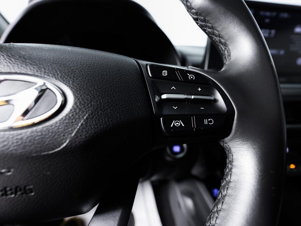 Hyundai Kona SEL Auto AWD 2022