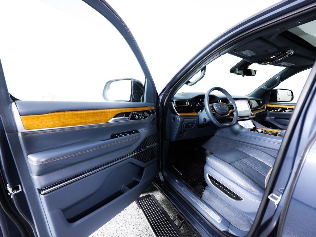 Jeep Grand Wagoneer L Series III 4x4 2024