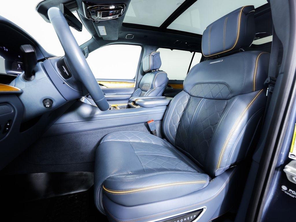 Jeep Grand Wagoneer L Series III 4x4 2024