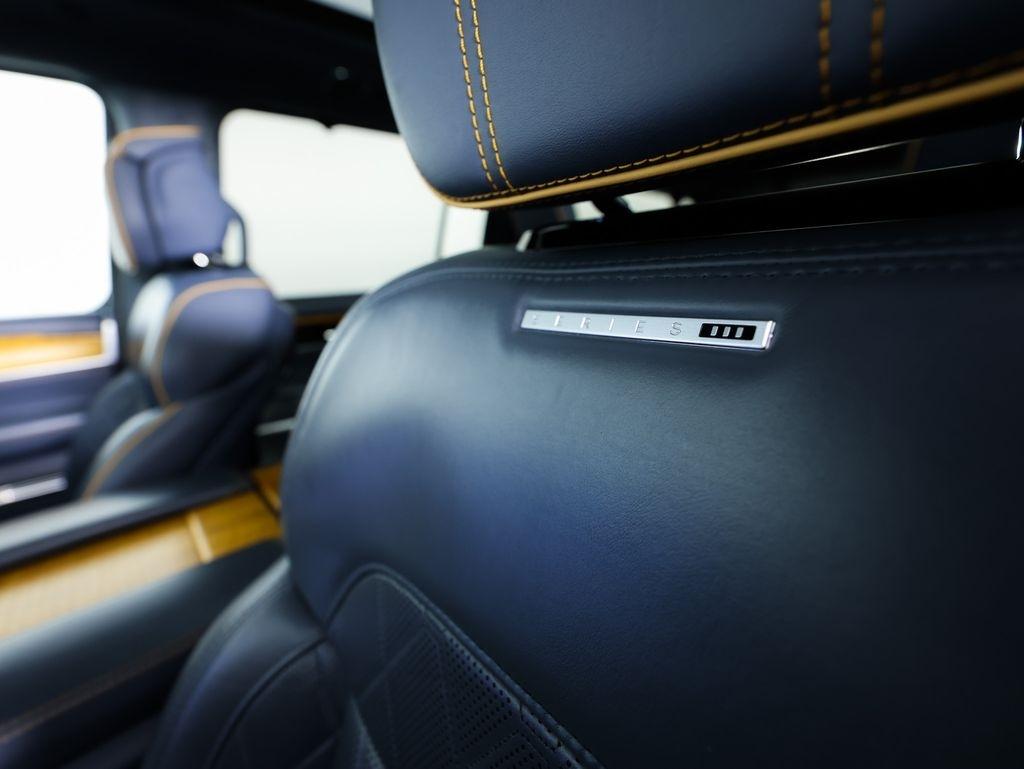 Jeep Grand Wagoneer L Series III 4x4 2024