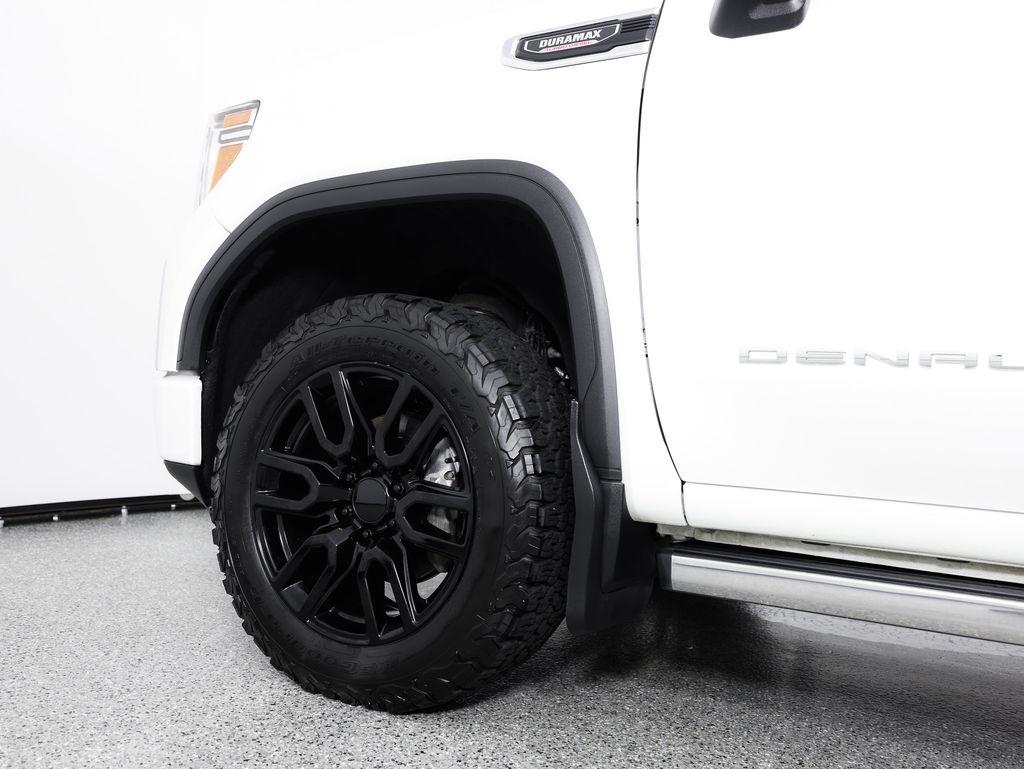GMC Sierra 1500 4WD Crew Cab 147" Denali 2020